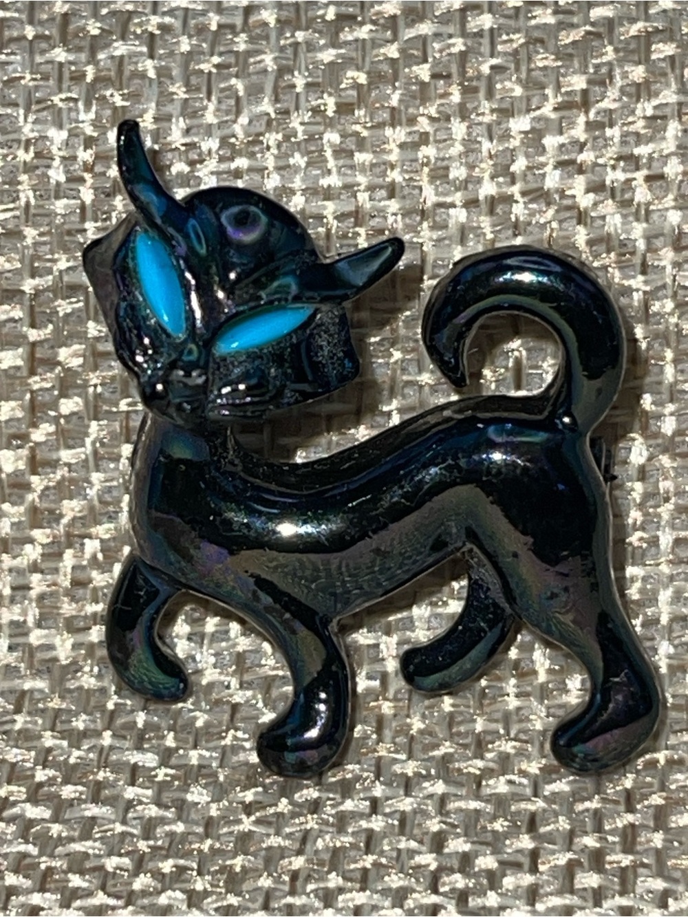 Vintage Hematite Cat Brooch Pin Turquoise Blue Eyes Iridescent Figural - Picture 4 of 7